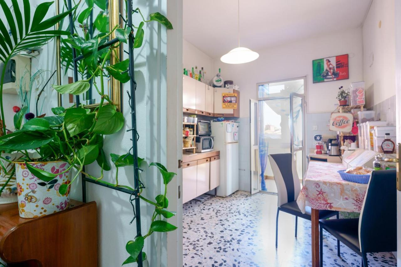 B&B Pothos: Cozy Stay with Modern Amenities Cagliari Exterior photo